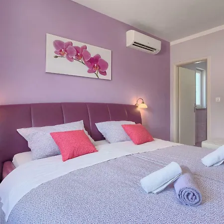Villa Jasmin Villa *